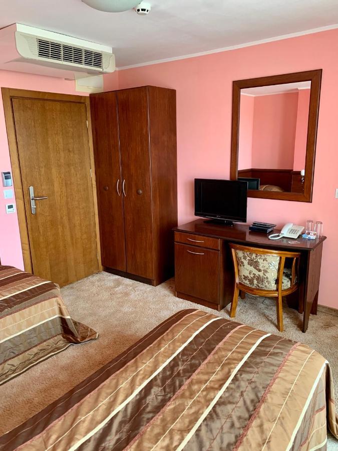 Hotel Elena Βελίκο Τίρνοβο Εξωτερικό φωτογραφία